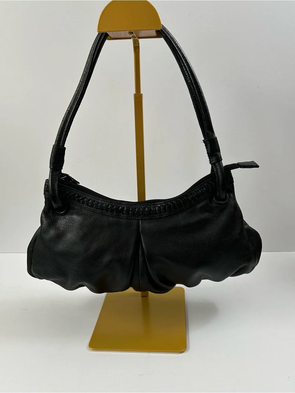 TOMBOY WiZ - Black Leather Shoulder Bag